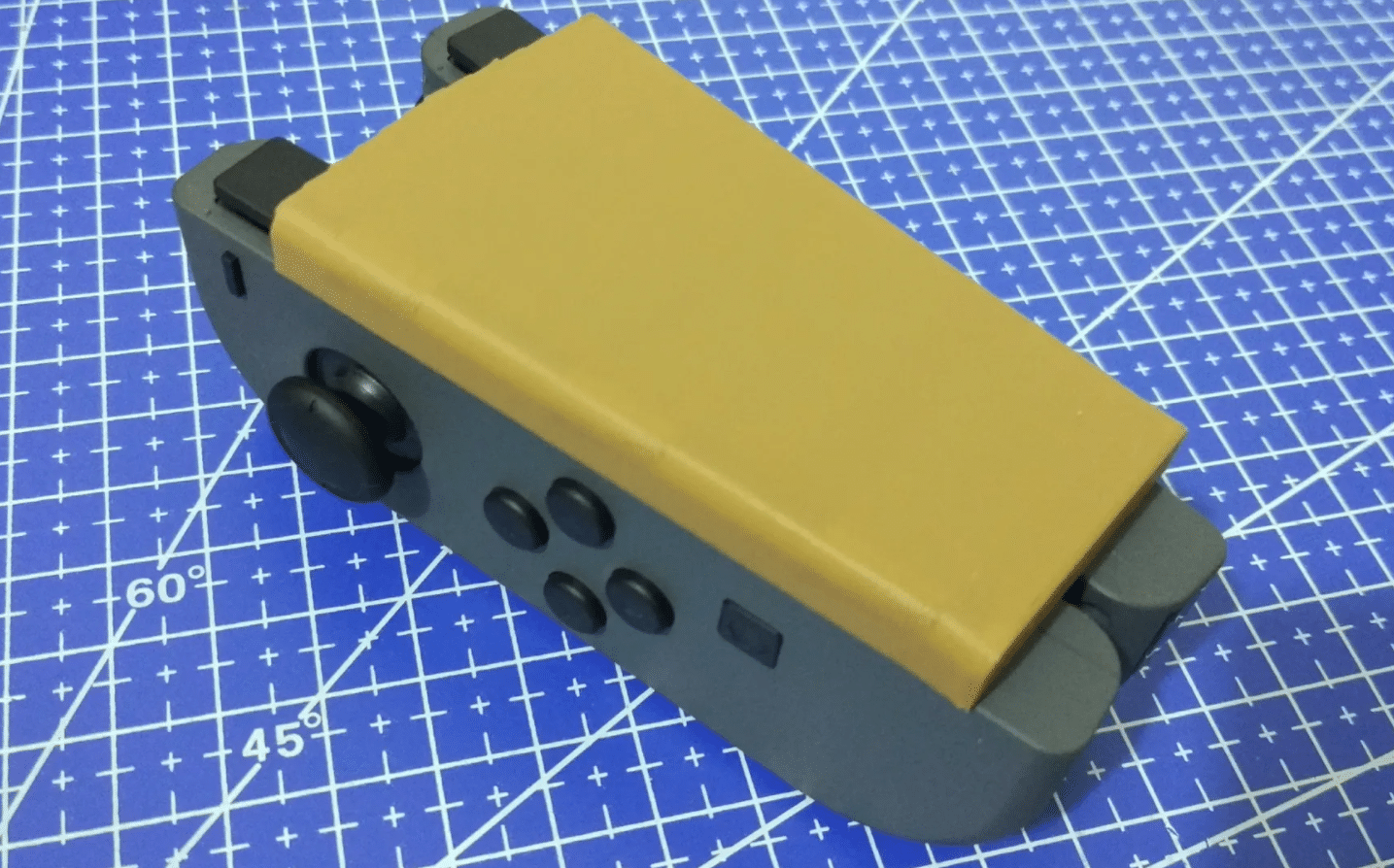 One-Handed Joy-Con Grip (Right Hand)